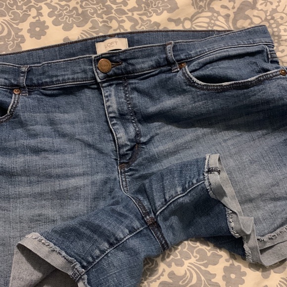 Loft outlet blue Jean shorts - Picture 5 of 5